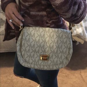 Micheal Kors Crossbody bag Excellent Condition